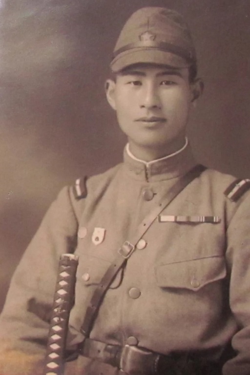 11th Army Long Service Badge in Photo.jpg