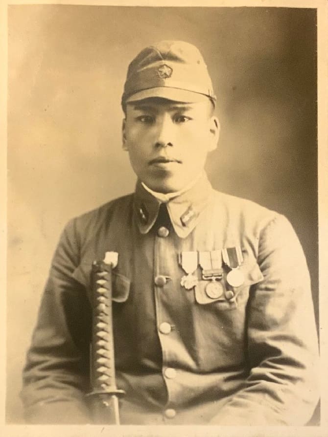 11th Army Long Service Badge Photo.jpg