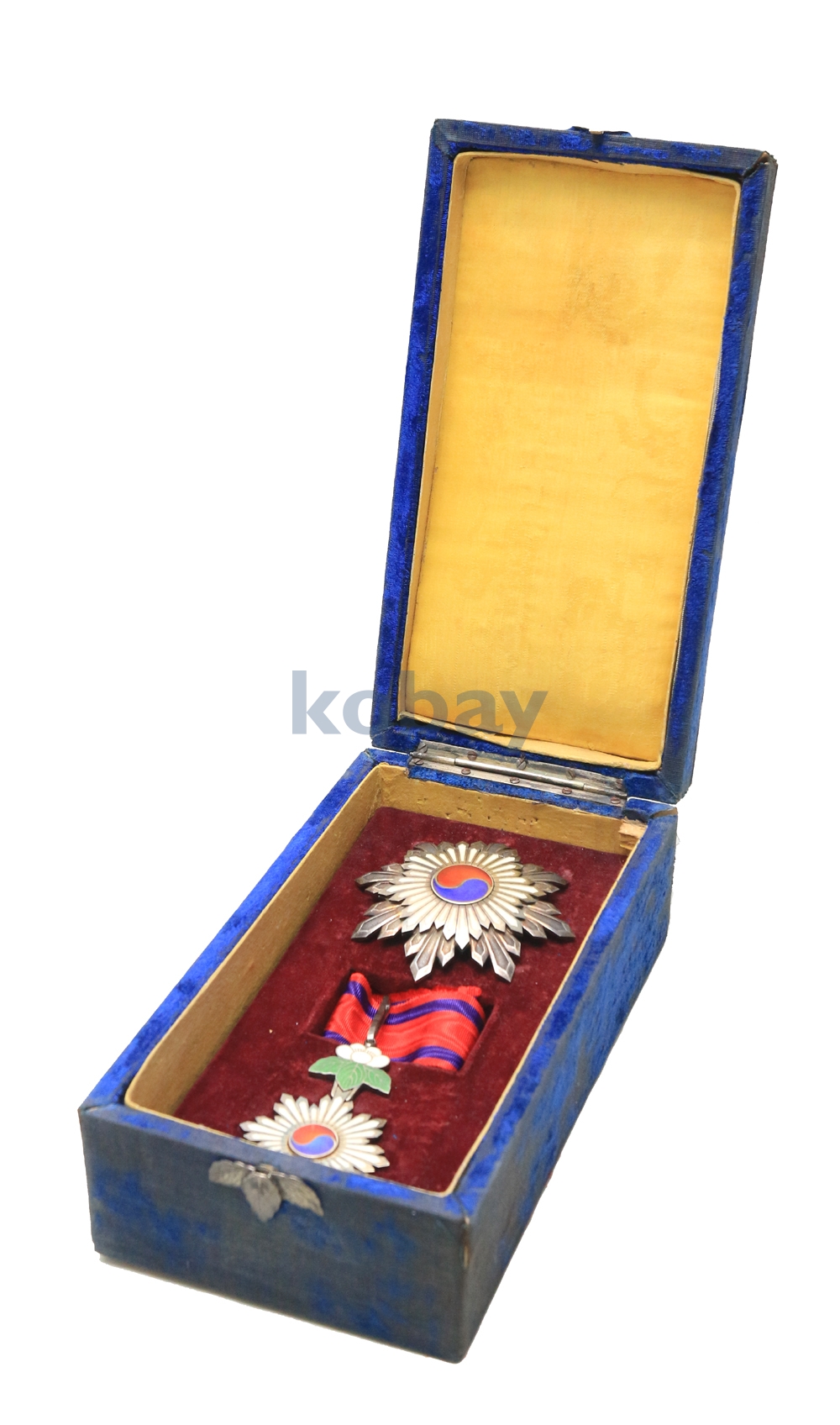 1806UCTI684_1.jpg