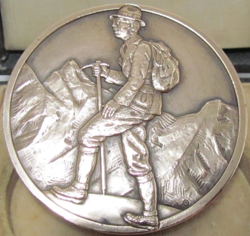 1932 Prince Chichibu Marriage Commemorative Award  Medal.jpg