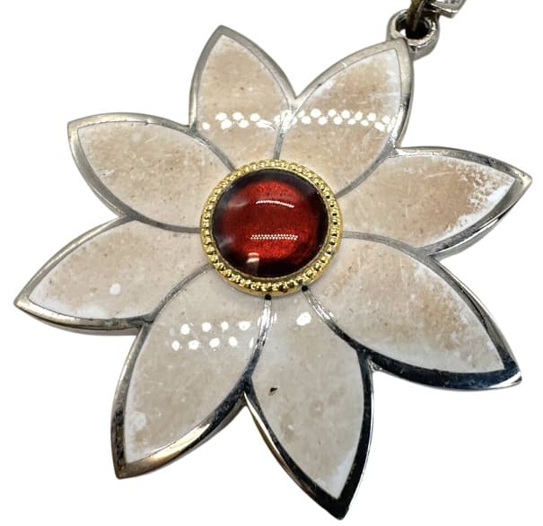 1982 Japan Folk Song Association Longevity Honor Badge.jpg