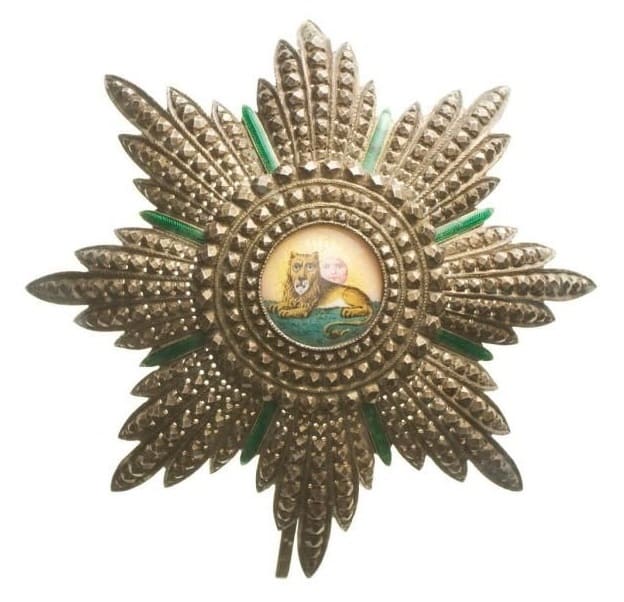 1st class breast star of civil division Halley.jpg