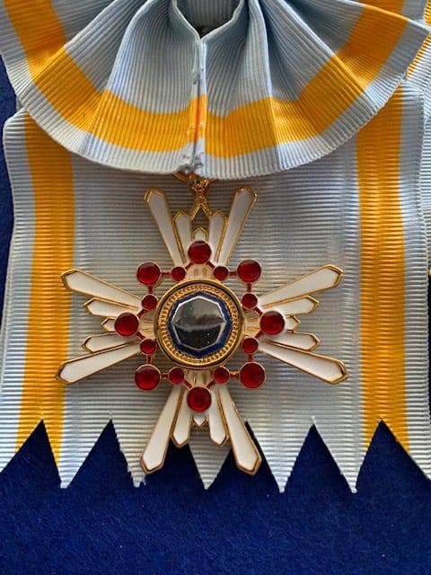 1st class  fake of the Sacred Treasure Order.jpg