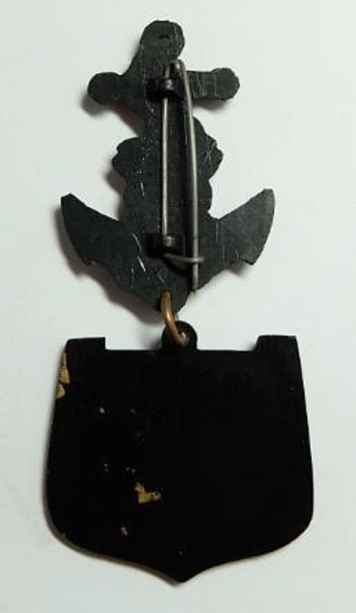 1st class Merit Badge of Japan Seafarers Relief  Association.jpg