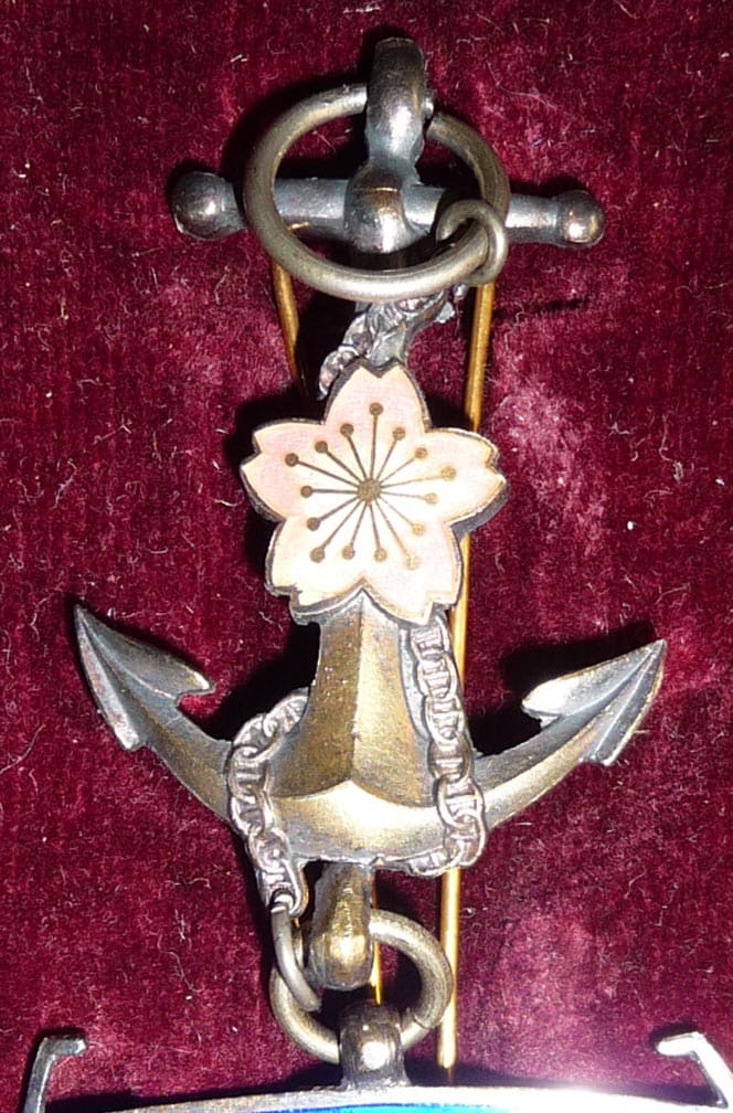 1st  class Merit Badge of Japan Seafarers Relief Association.jpg