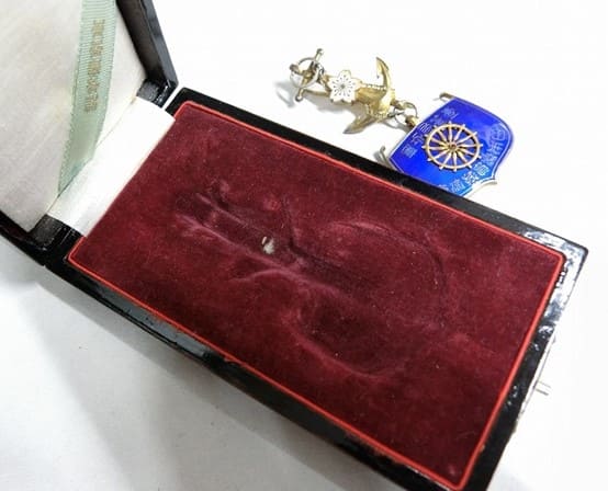 1st class Merit Badge of Japan Seafarers Relief Association  made by Tokyo Medal Works.jpg