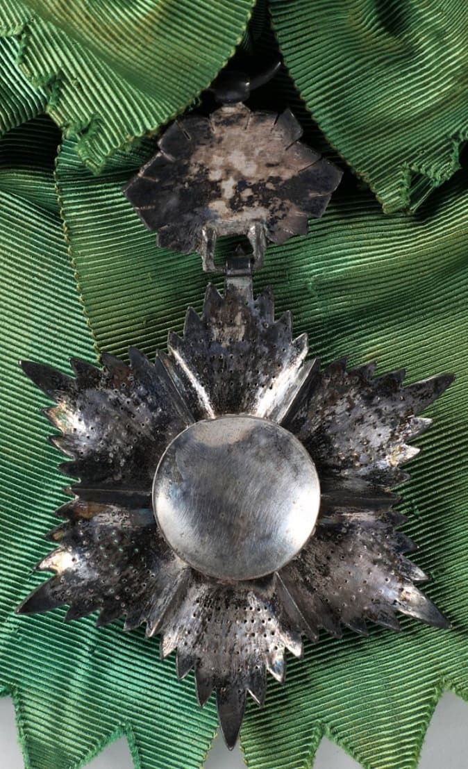 1st class order of Lion and Sun  military division standing lion with a  saber.jpg