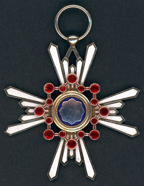1st class Order of Sacred Treasure with mark 美.jpg