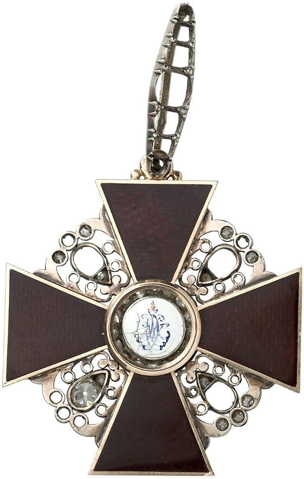 1st class Order of Saint Anna with  Diamonds made by Karl Shubert KS workshop.jpg