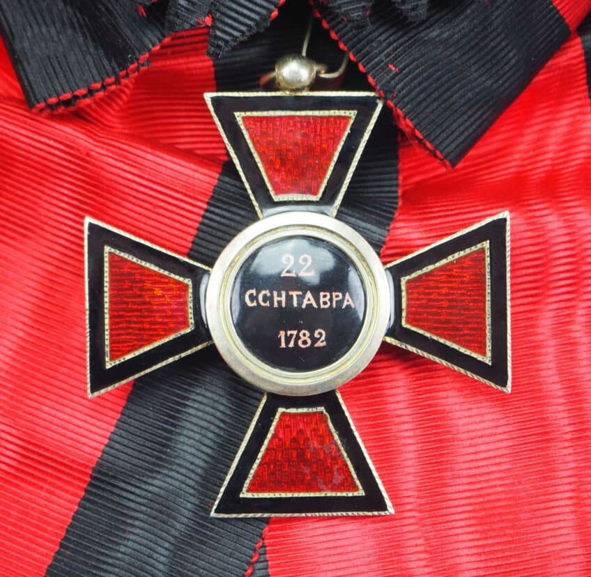 1st class  Order of Saint Vladimir made by Unidentified French Workshop.jpg