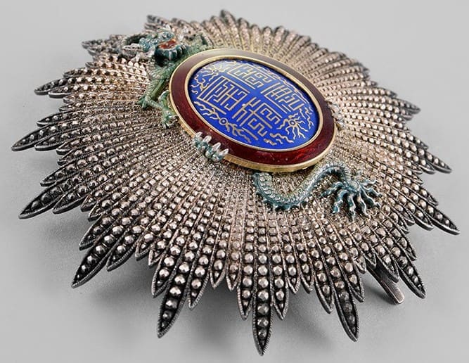 1st  class Order of the Dragon of Annam made by  Chobillion.jpg
