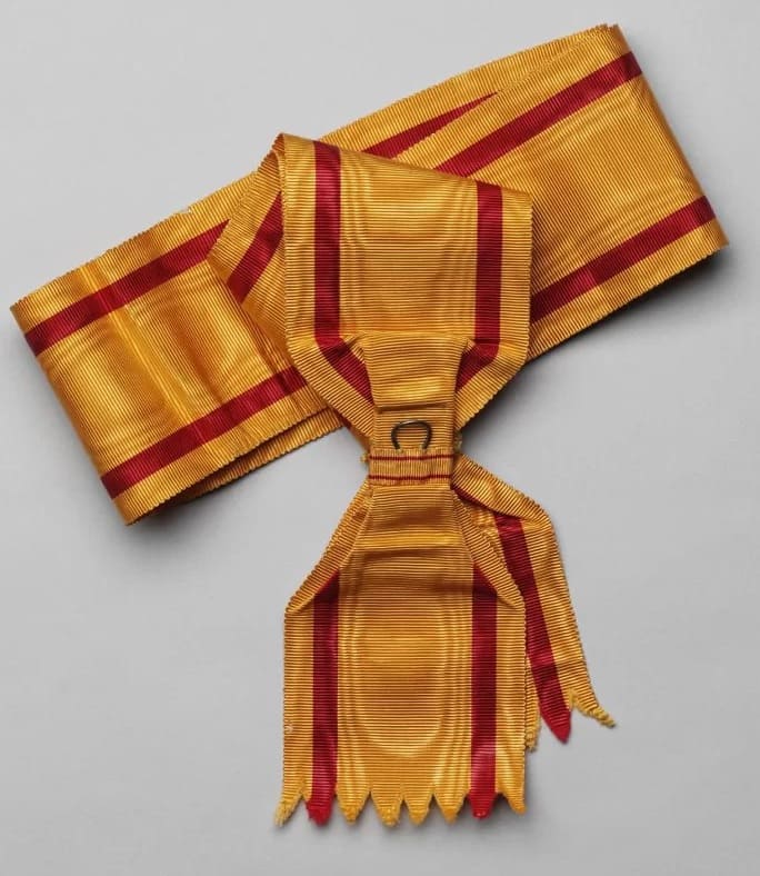 1st class Order of the Precious Crown Sash.jpg