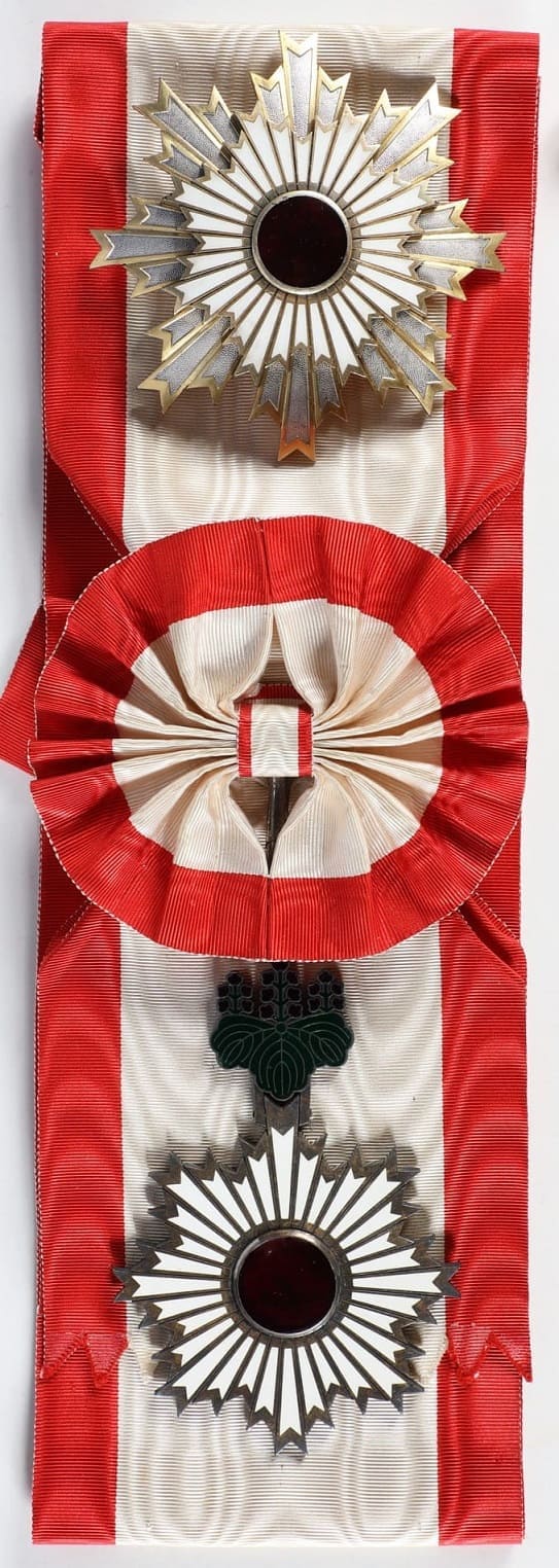 1st class Rising Sun order marked M.jpg