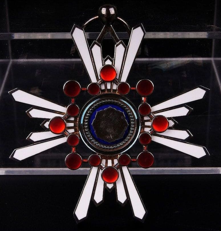 1st class Sacred Treasure order awarded in 1964.jpg