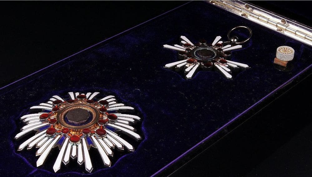 1st class Sacred Treasure  order  awarded in 1964.jpg