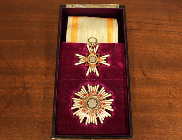 1st class Sacred  Treasure  order.jpg