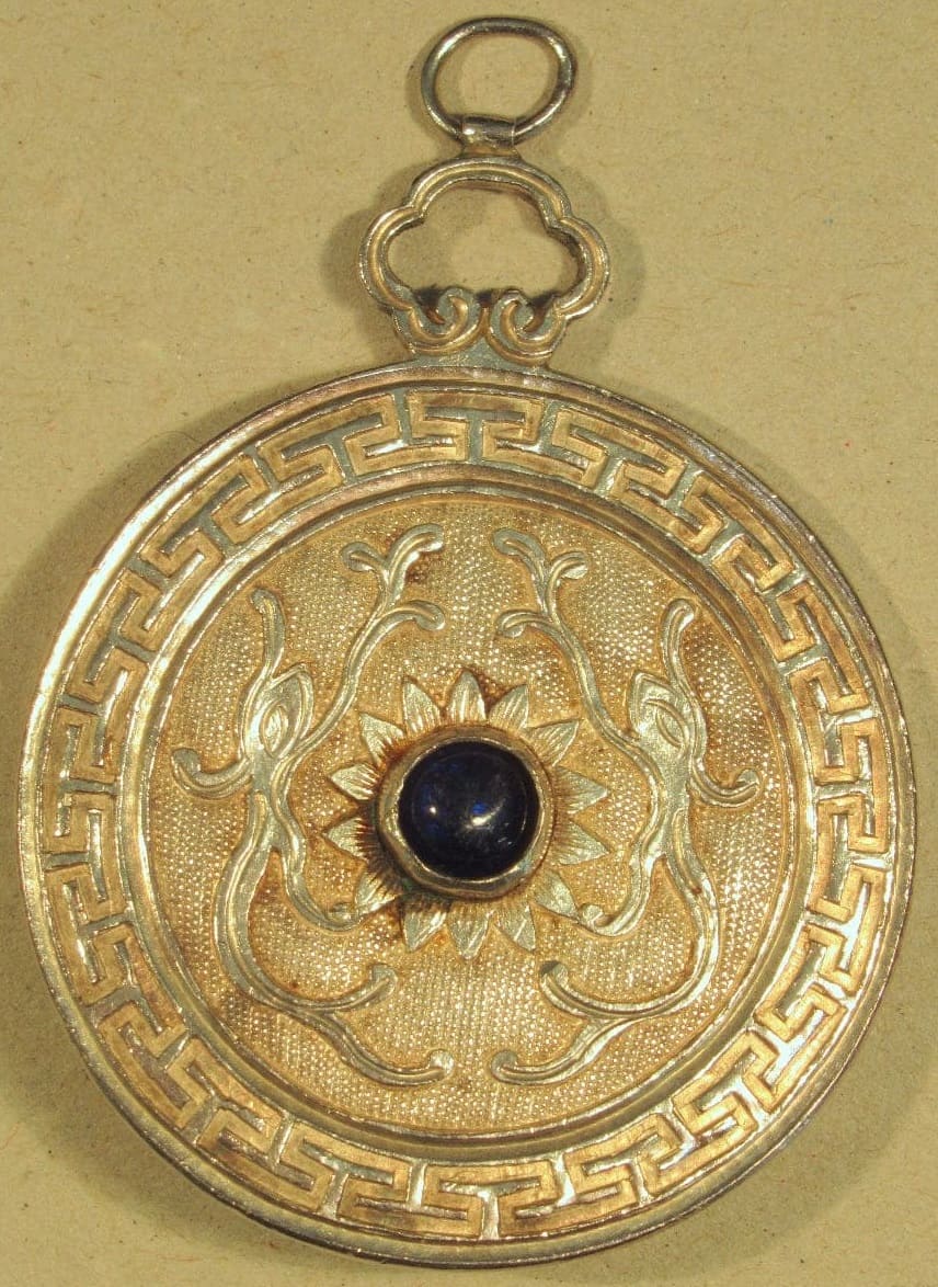 1st Type 4th Class Double Dragon order awarded in 1888 to British Engineer Harry Sait.jpg
