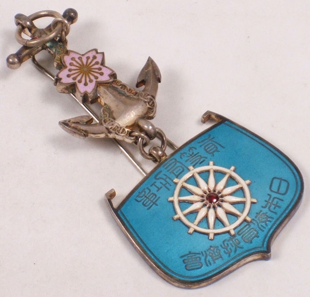 2nd class Merit Badge of Japan Seafarers Relief Association.jpg