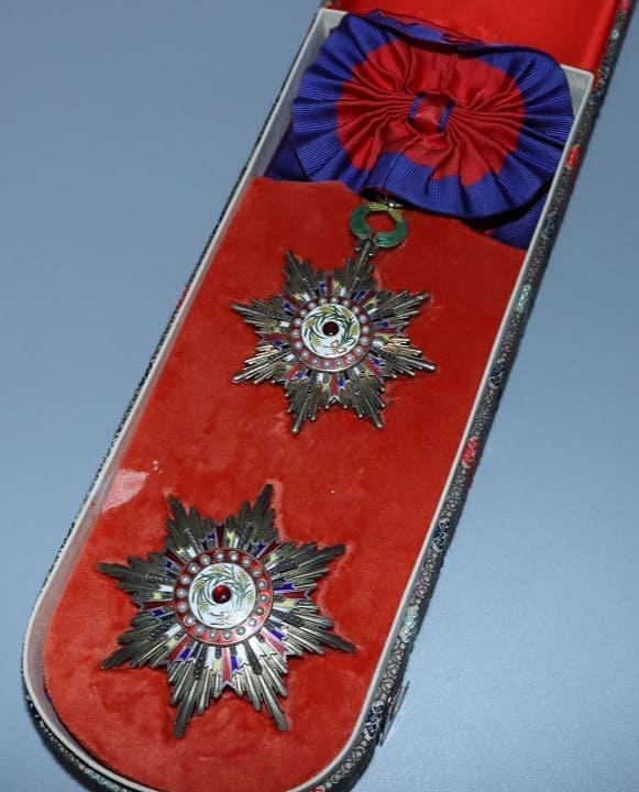2nd class Order  of Precious Brilliant Golden Grain.jpg