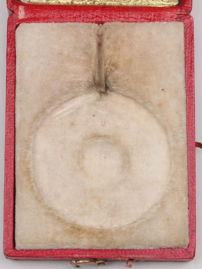 2nd class order  of Saint Anna case.jpg