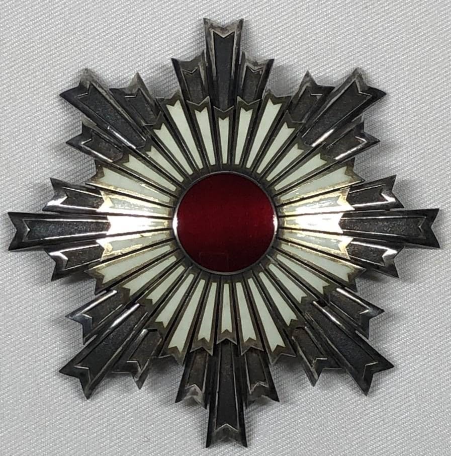 2nd class Rising Sun order made by Hirata workshop.jpg