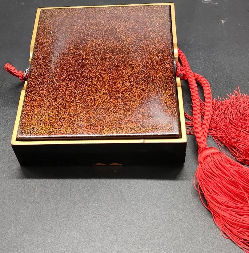 2rd class Order  of the  Precious Crown in Case for Foreigners.jpg