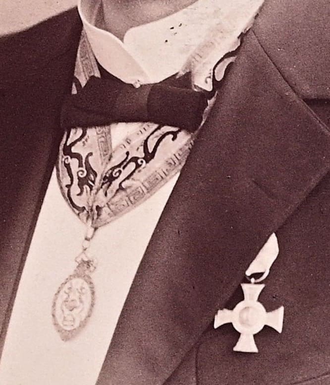 3rd class 2nd grade Order of Double Dragon  awarded to Wilhelm Fleischer.jpg