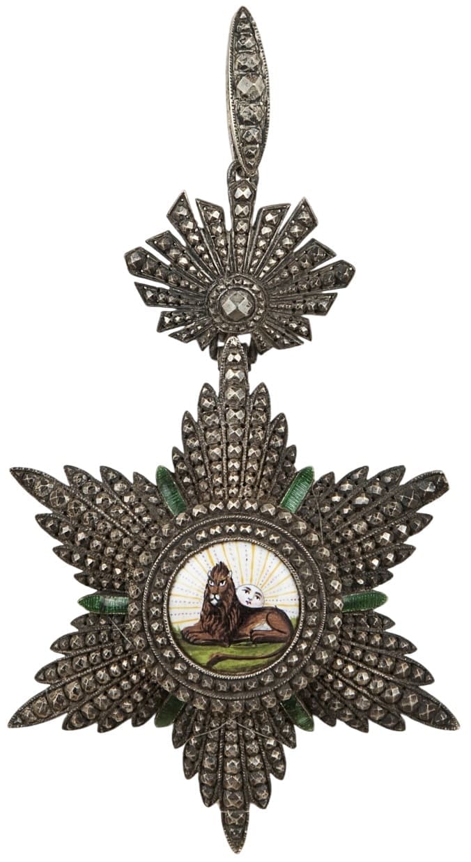 3rd class badge made by Wolfers workshop.jpg