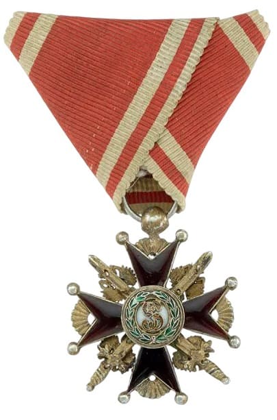 3rd class cross of Saint Stanislaus order with  swords.jpg