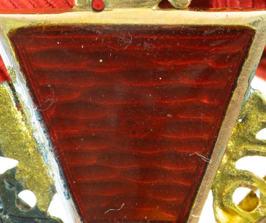 3rd class cross with  swords and bow awarded in 1907.jpg