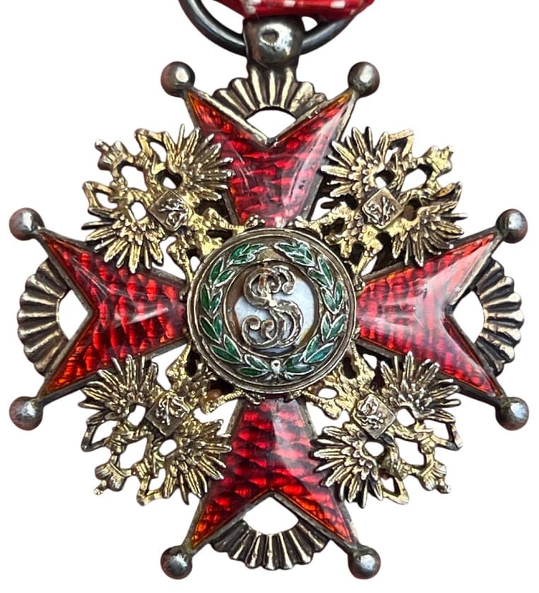 3rd class cross with swords made by a French workshop.jpg