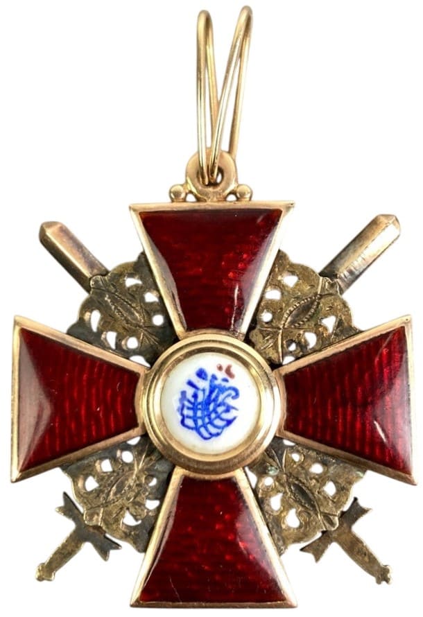 3rd class cross with swords made by IK.jpg