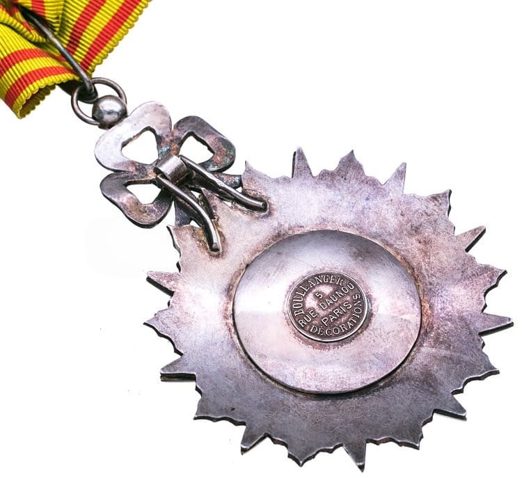 3rd class Nichan Iftikhar made by Boullanger.jpg