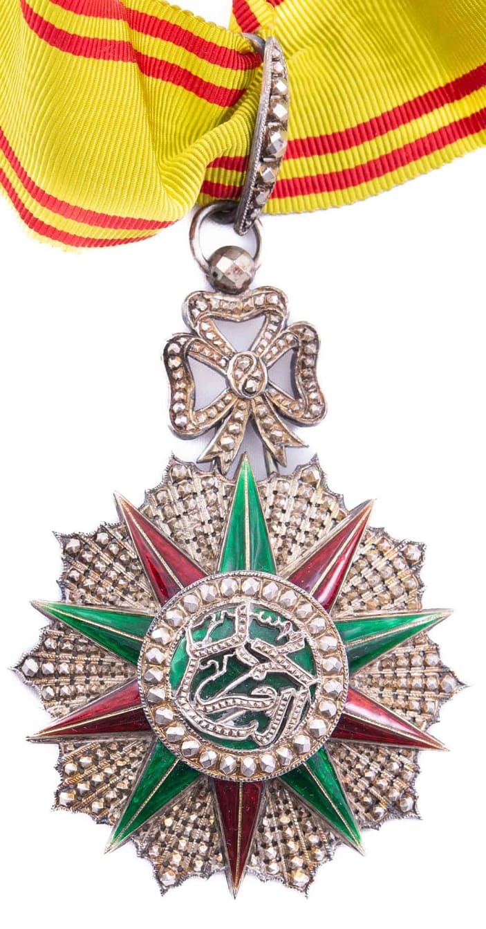 3rd class order from Muhammad V an-Nasir Bey era.jpg