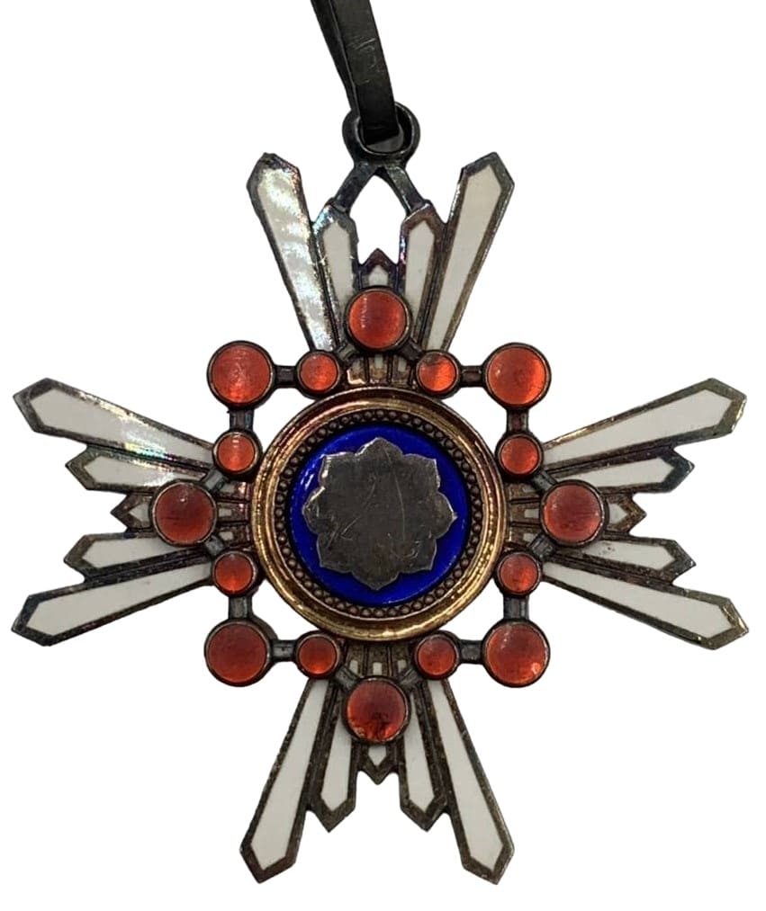 3rd class order of Sacred Treasure with mark 美.jpg
