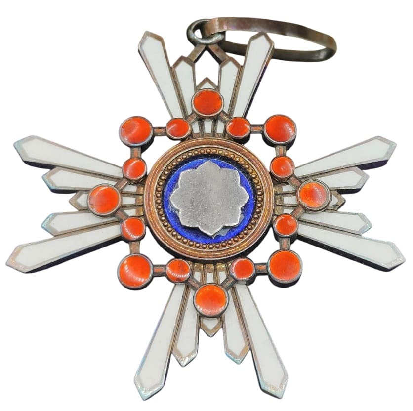 3rd class Order of the Sacred Treasure with mark ヒ.jpg