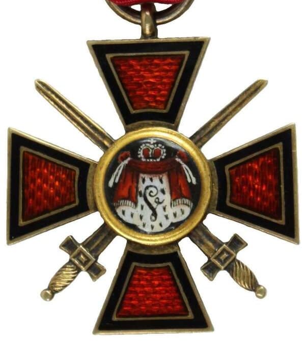 4th class cross  with swords in silver.jpeg