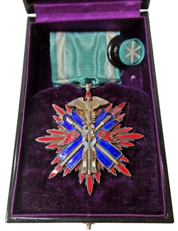 4th class Golden Kite order awarded in 1906 to  Miwa Haruyoshi for the Russo-Japanese War.jpg
