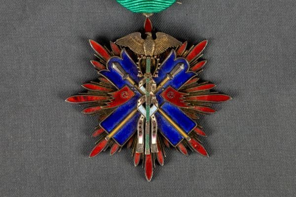 4th class Golden Kite order with a field case.jpg