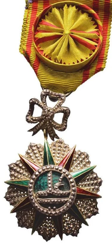 4th class order from from Ali Bey era 1882-1902.jpg