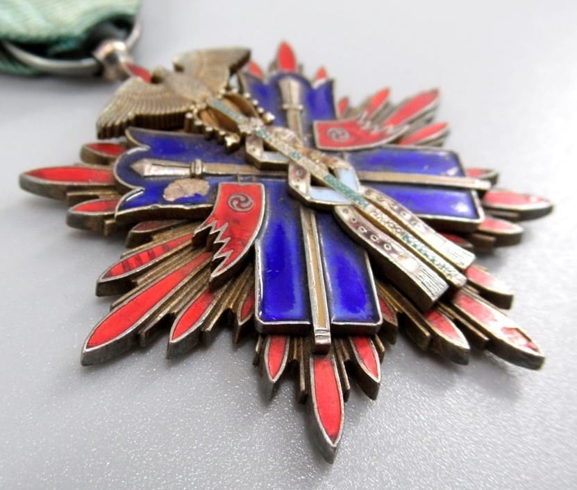 4th class Order of Golden  Kite awarded in 1906 to Major General Funabashi Yoshizo.jpg