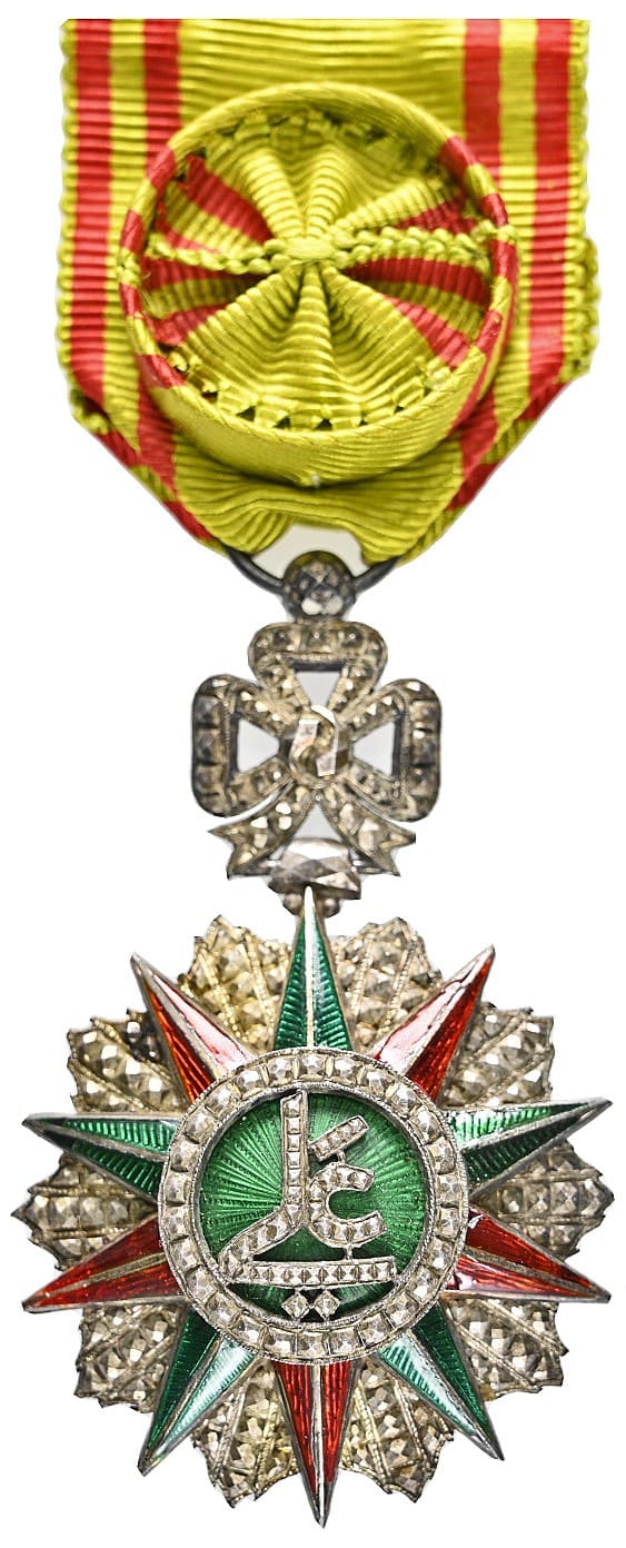 4th class Order  of Nishan-Iftikar made by Pouteau.jpg