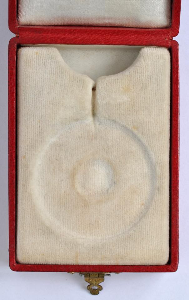 4th class  Order of Saint  George awarded in 1914 to Albert I of Belgium.jpg