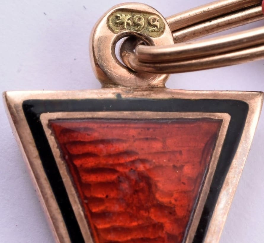 4th class  Order of St.Vladimir made by Julius Keibel IK.jpg