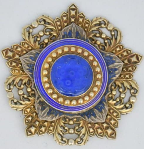 4th class Order of the Brilliant Jade 101.jpg