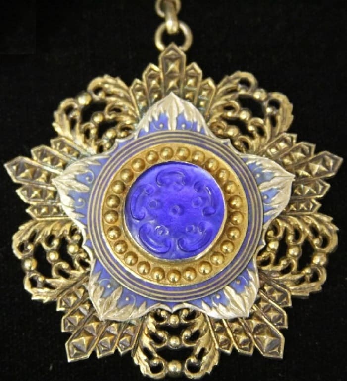4th class order of the Brilliant Jade No. 159.jpg
