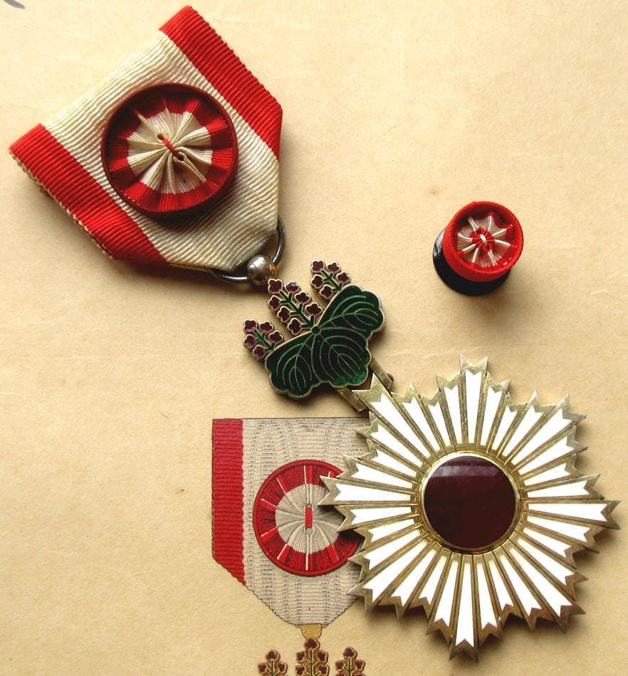 4th class Rising  Sun  order.jpg