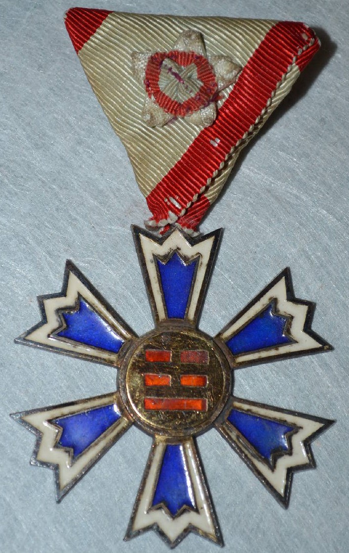 505042871b039.jpg