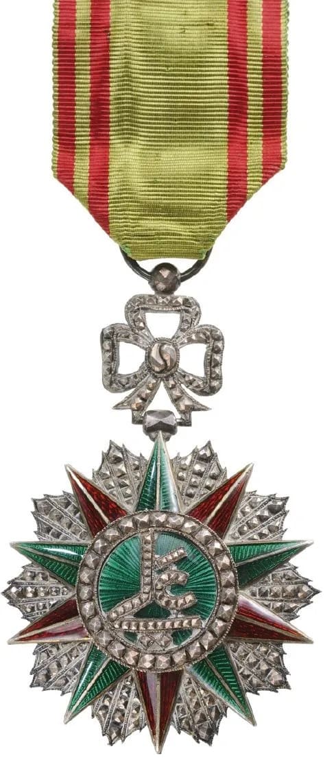 5th class Order of Nishan-Iftikar made by Pouteau.jpg