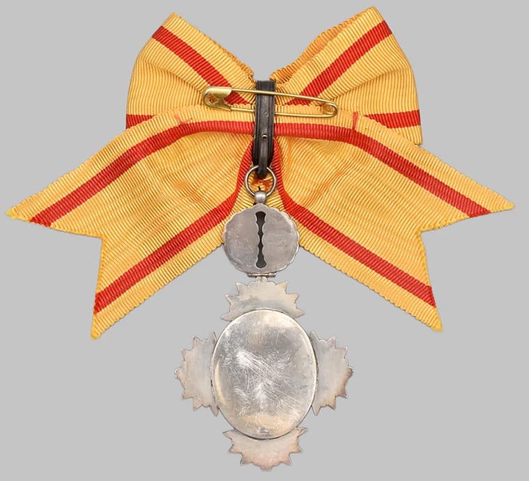 5th Class Order  of the Precious Crown.jpg
